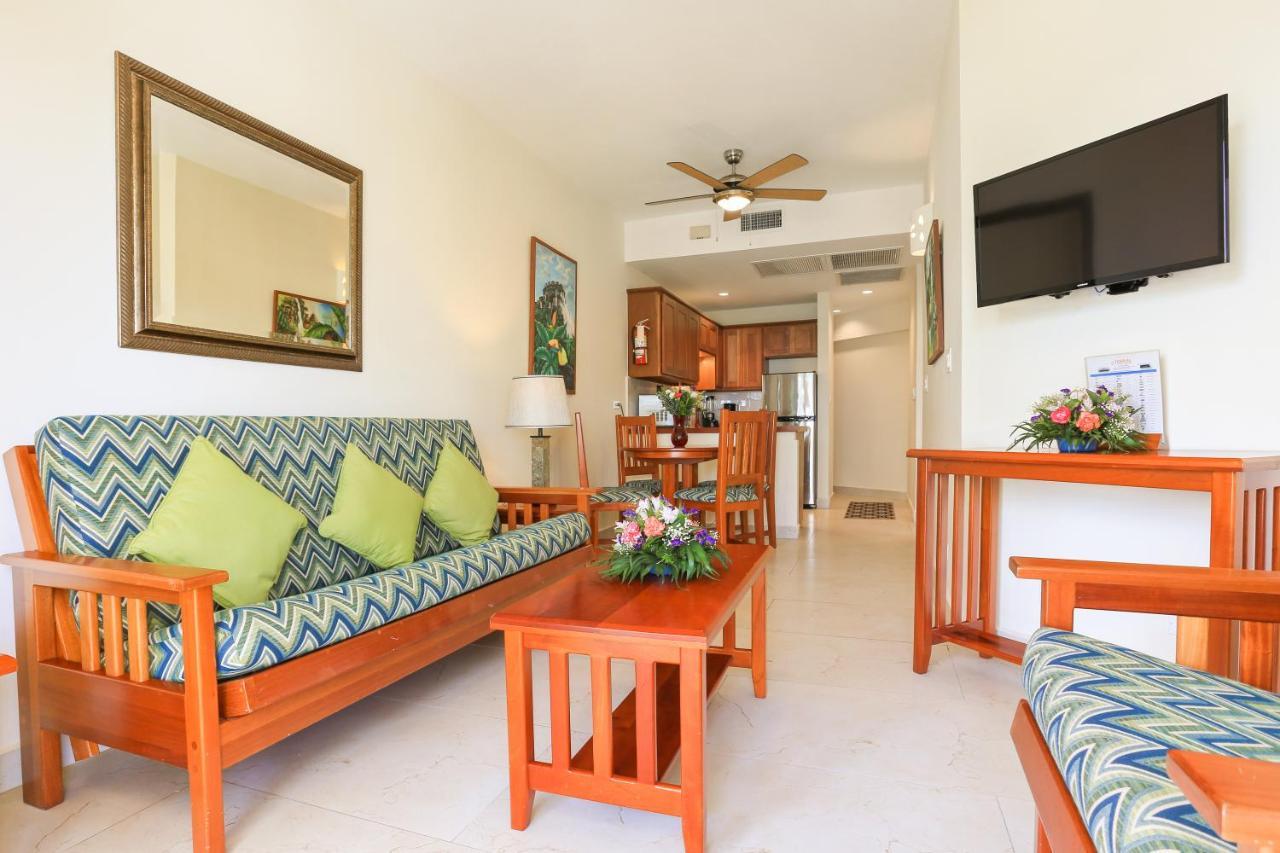 SunBreeze Suites San Pedro  Exterior foto